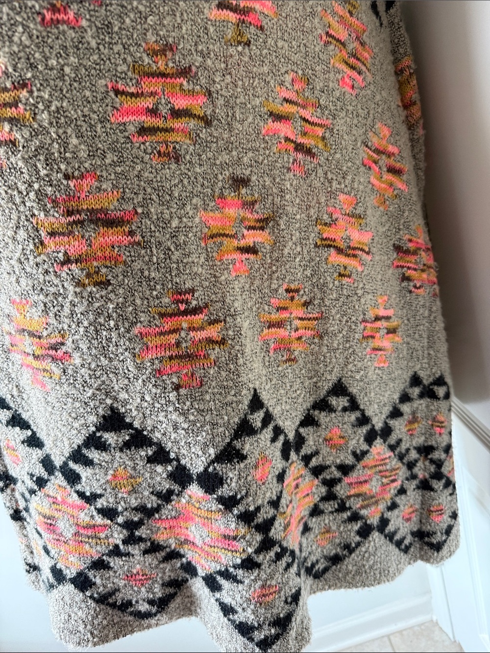 Cozy Aztec Open-Front Cardigan Sweater - Gray with Pink & Orange Accents - Picture 8 of 12